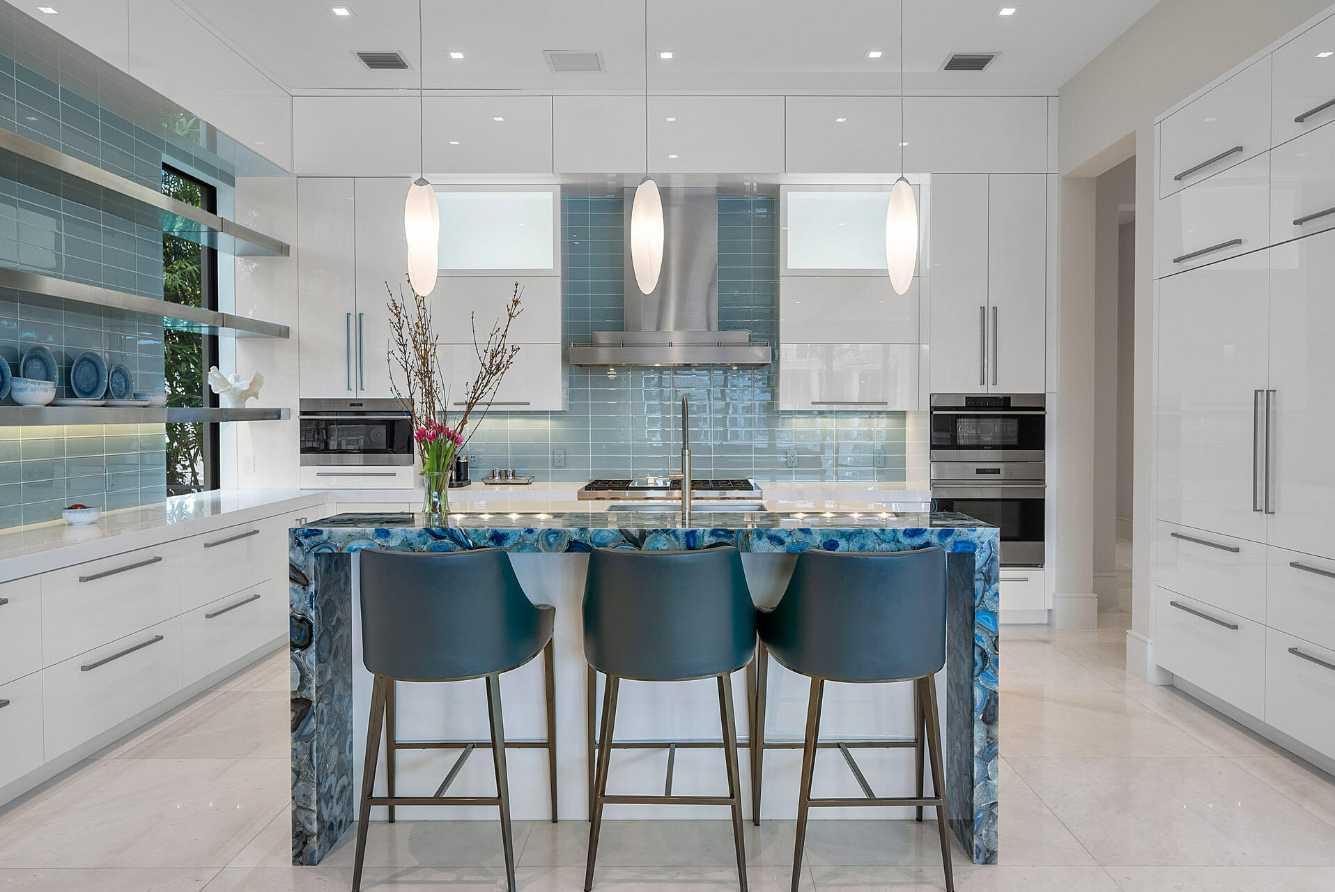 ROYAL PALM YACHT & COUNTRY CLUB - Residential