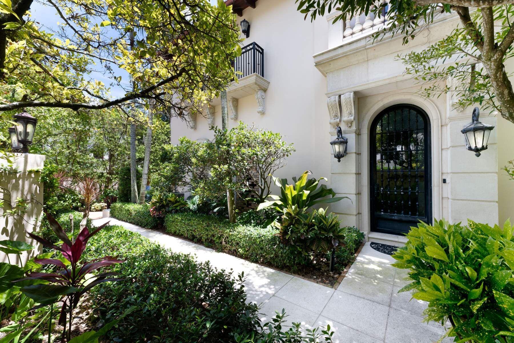 FLORAL PARK - Residential