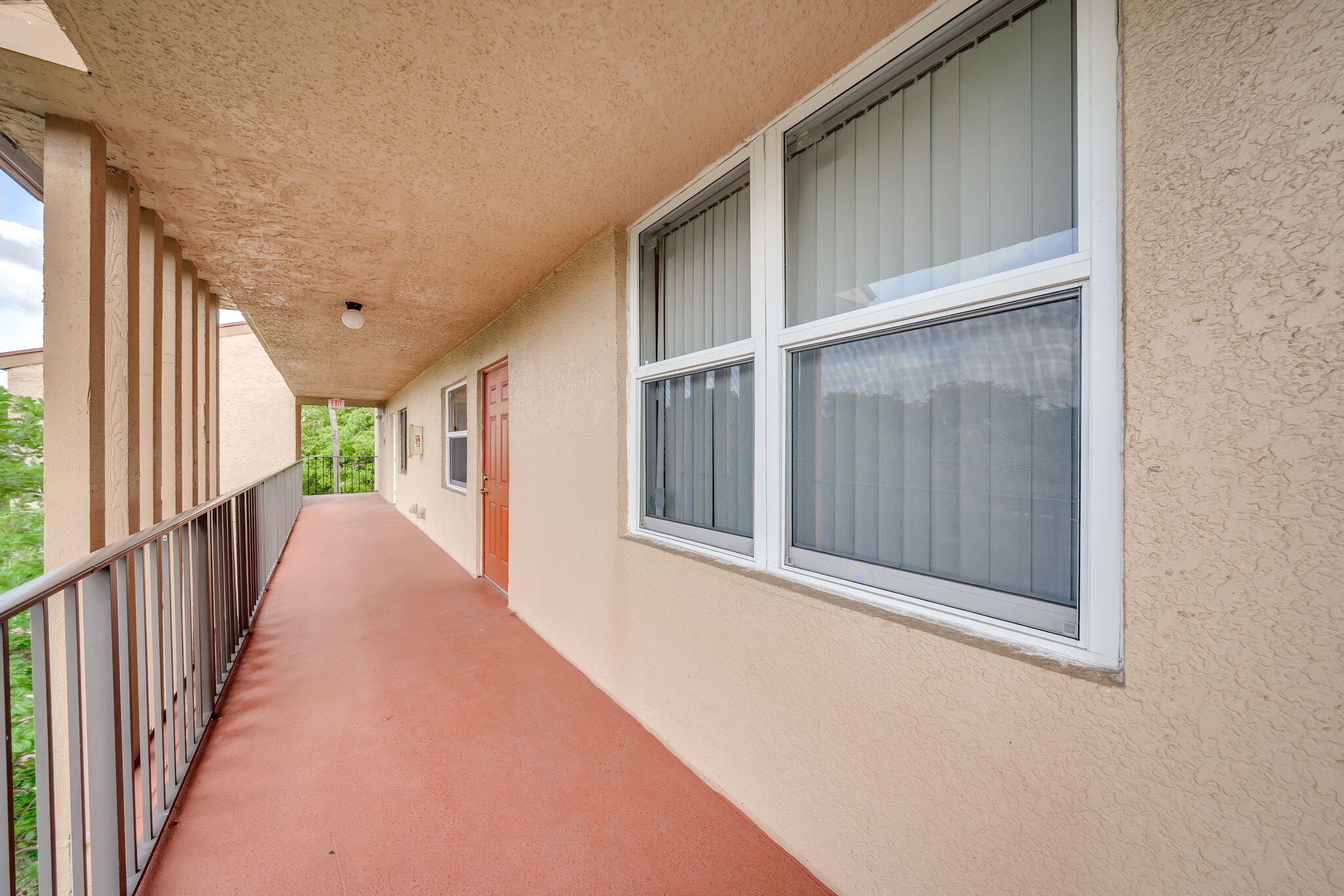 PALM LAKES CONDO - Residential