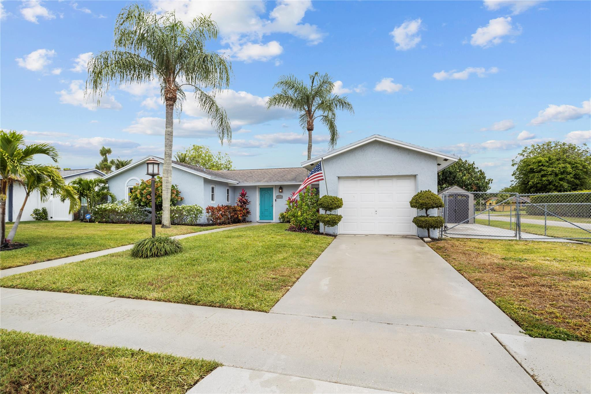 COUNTRY LANE ESTATES - Residential Lease