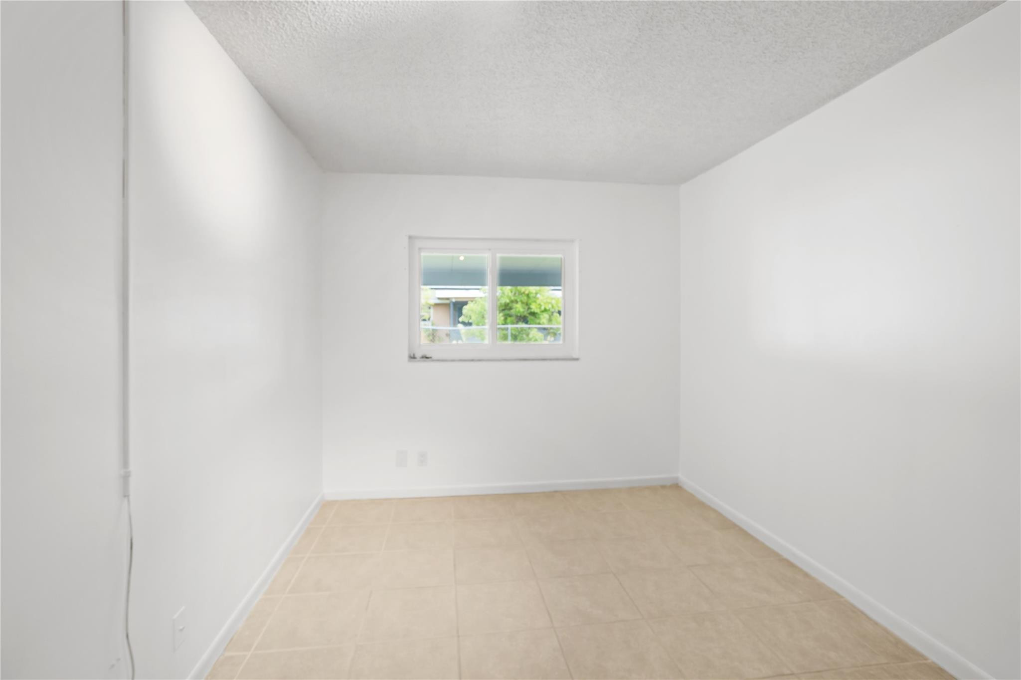 COUNTRY LANE ESTATES - Residential Lease