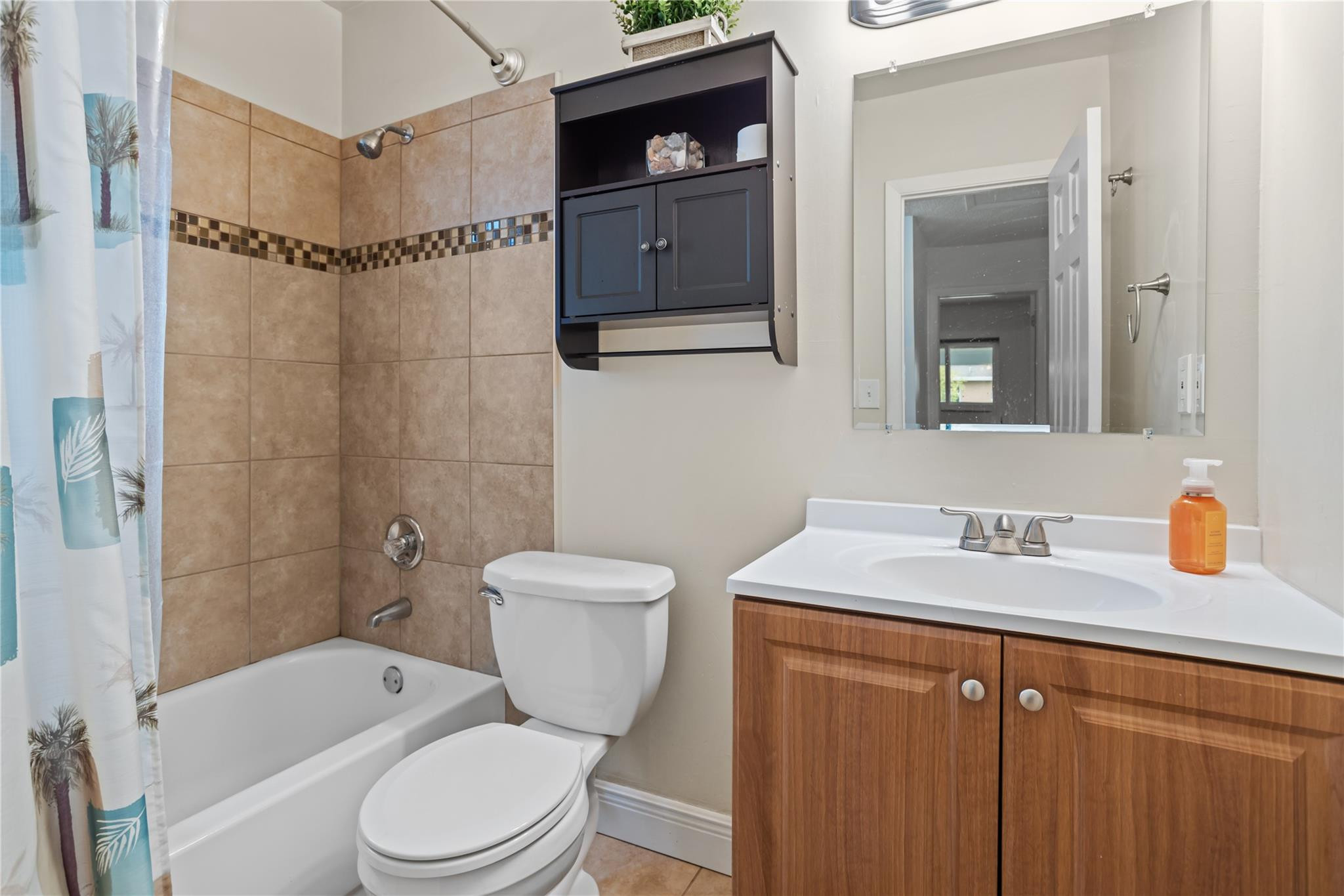 COUNTRY LANE ESTATES - Residential Lease