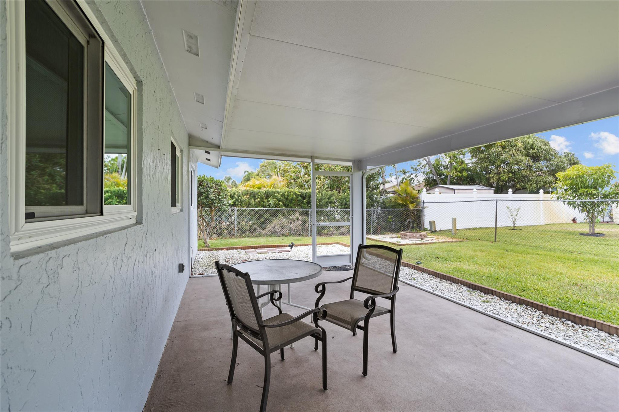 COUNTRY LANE ESTATES - Residential Lease
