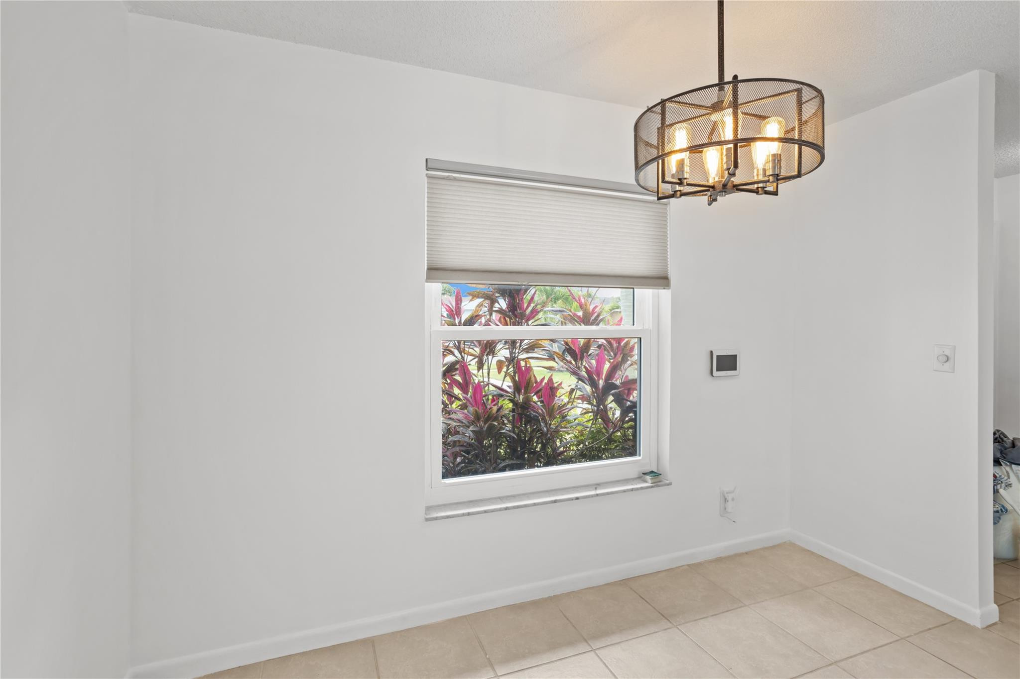 COUNTRY LANE ESTATES - Residential Lease
