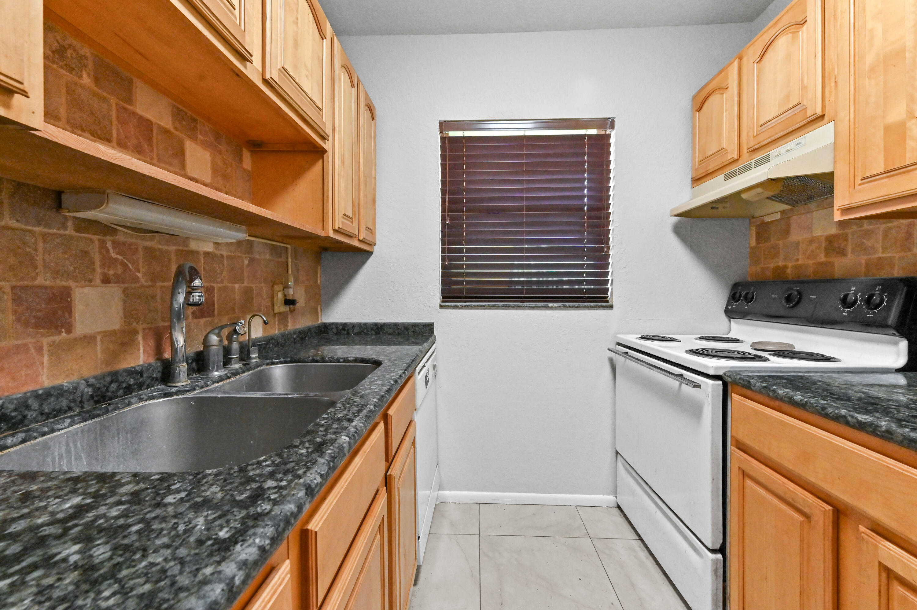ENCLAVE SANDPIPER - Residential