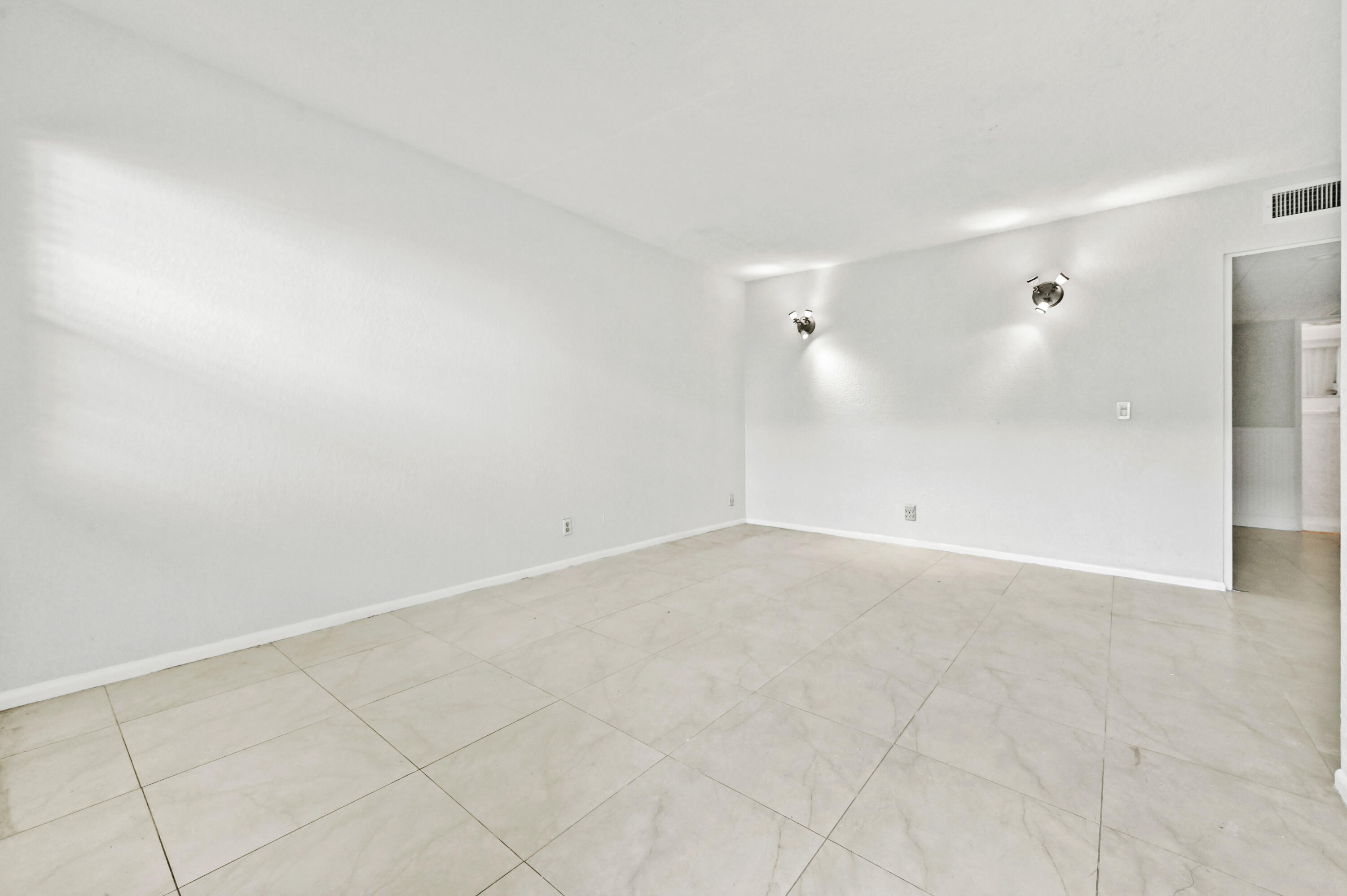 ENCLAVE SANDPIPER - Residential
