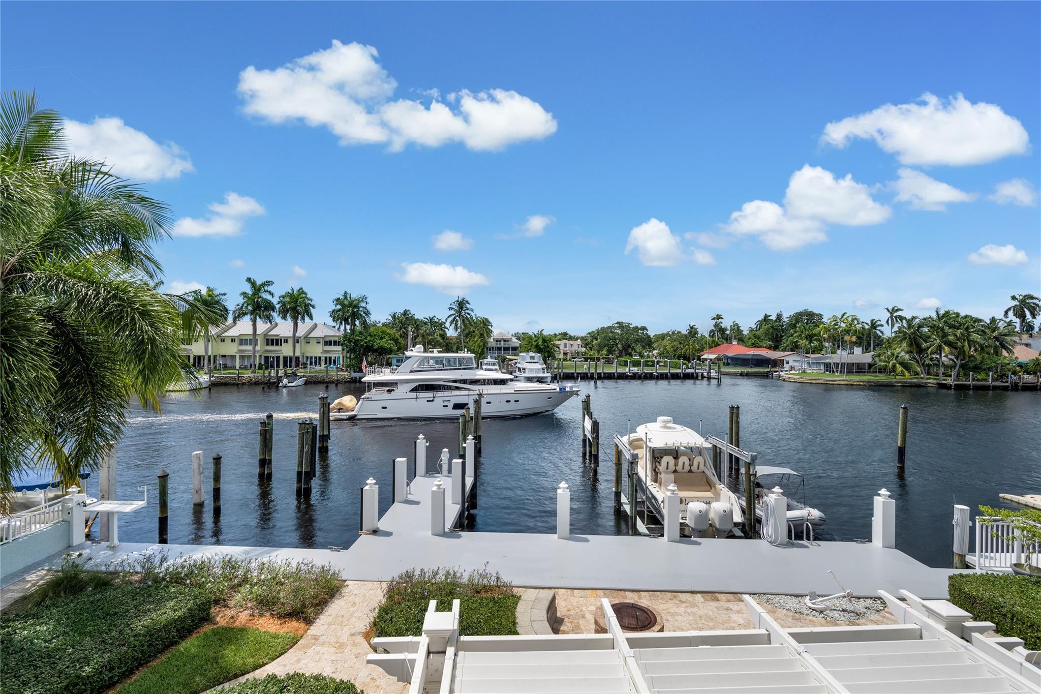Sailboat Bend - Residential