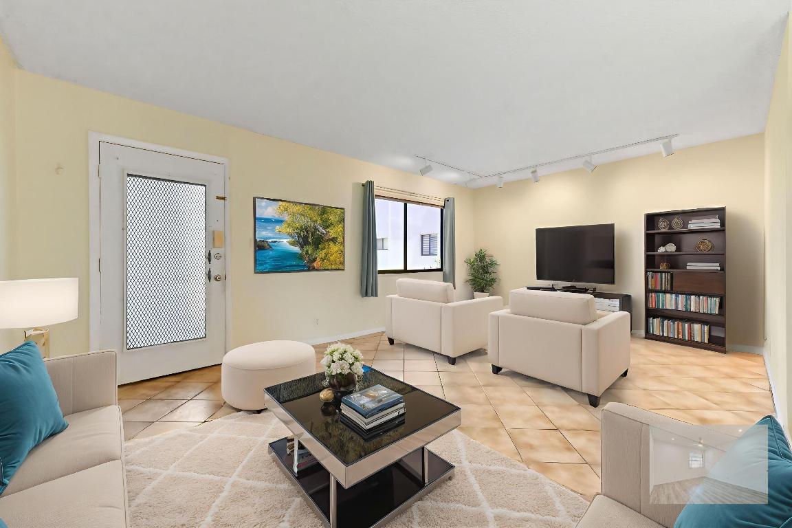 LAKES OF DELRAY - Residential