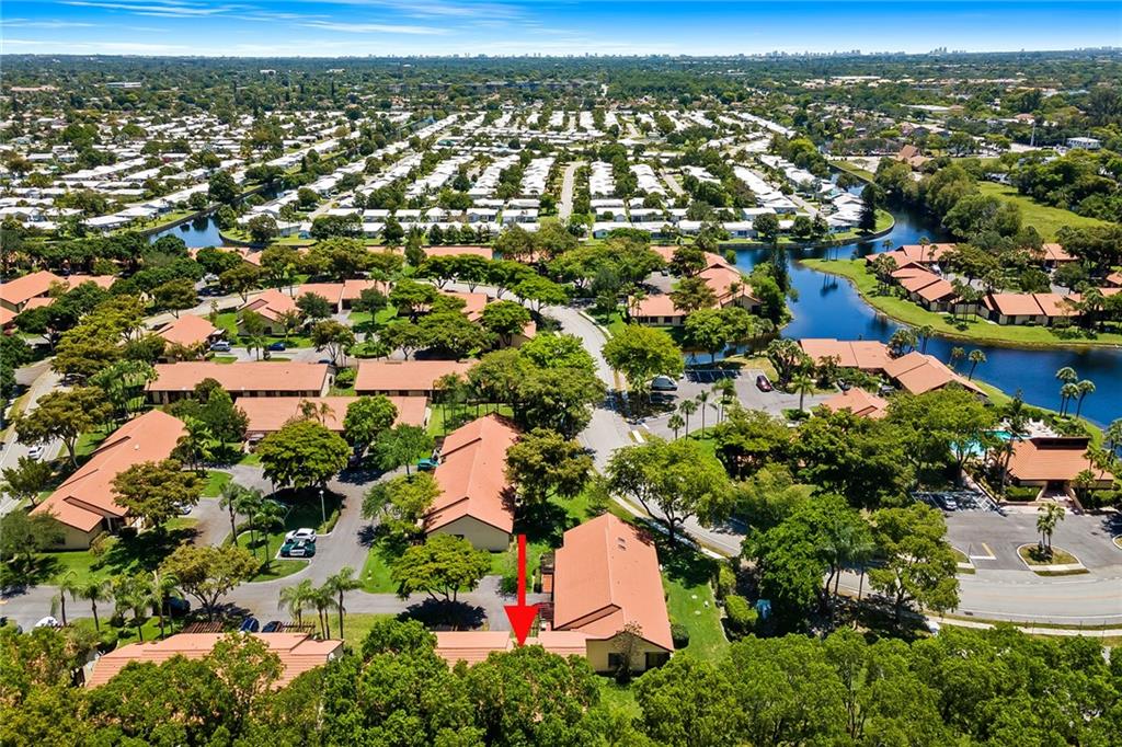 BROOKWOOD GARDENS - Residential