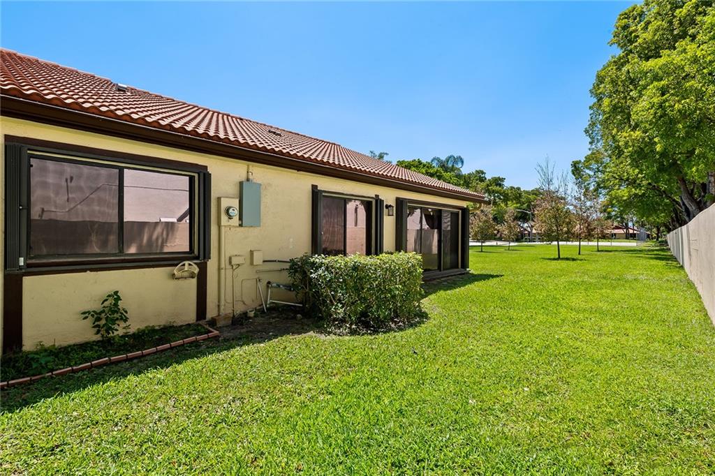 BROOKWOOD GARDENS - Residential