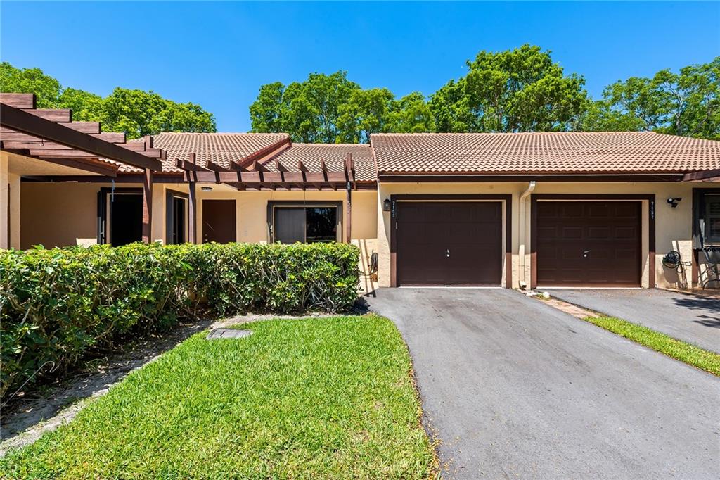 BROOKWOOD GARDENS - Residential