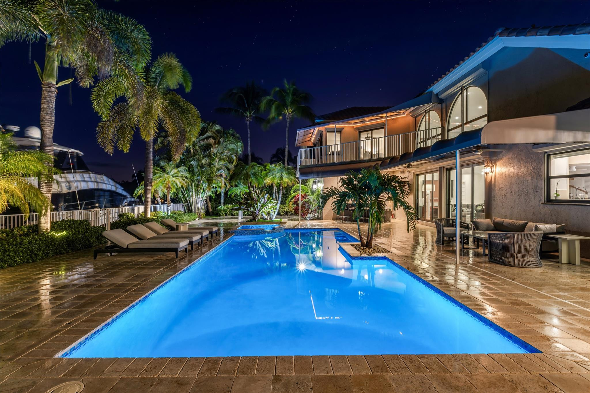 LIGHTHOUSE POINT 3RD SEC - Residential