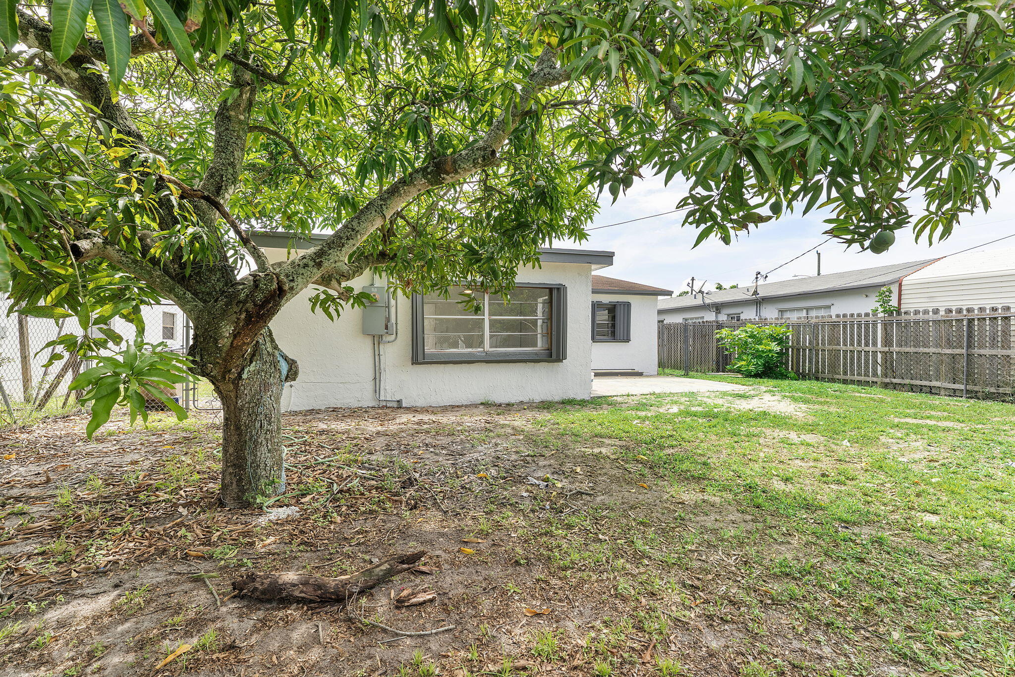 COLLEGE PARK - Residential Lease