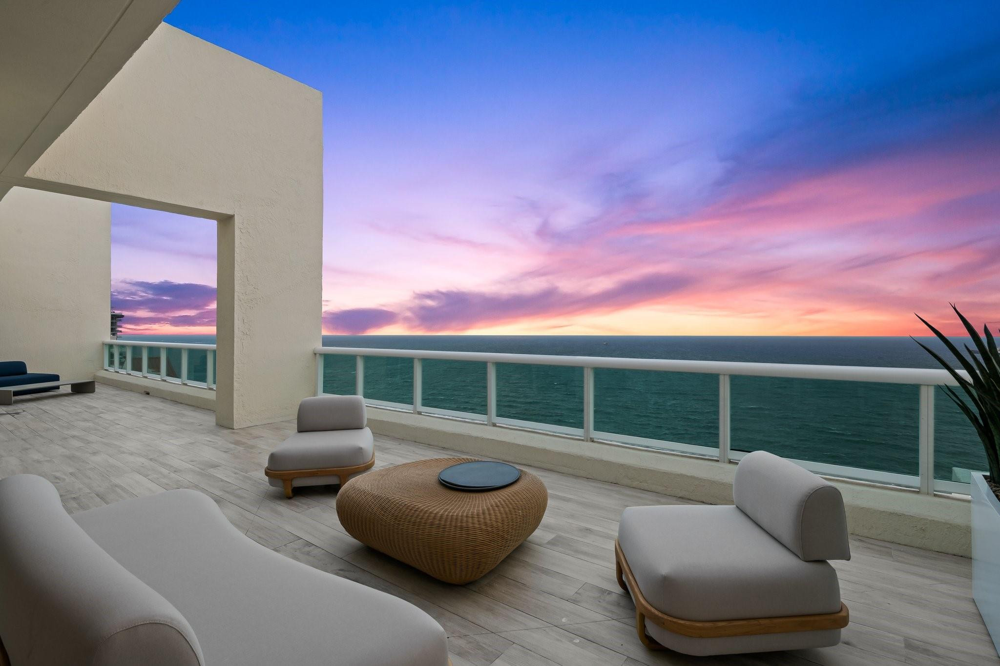Las Olas Beach Club Condo - Residential