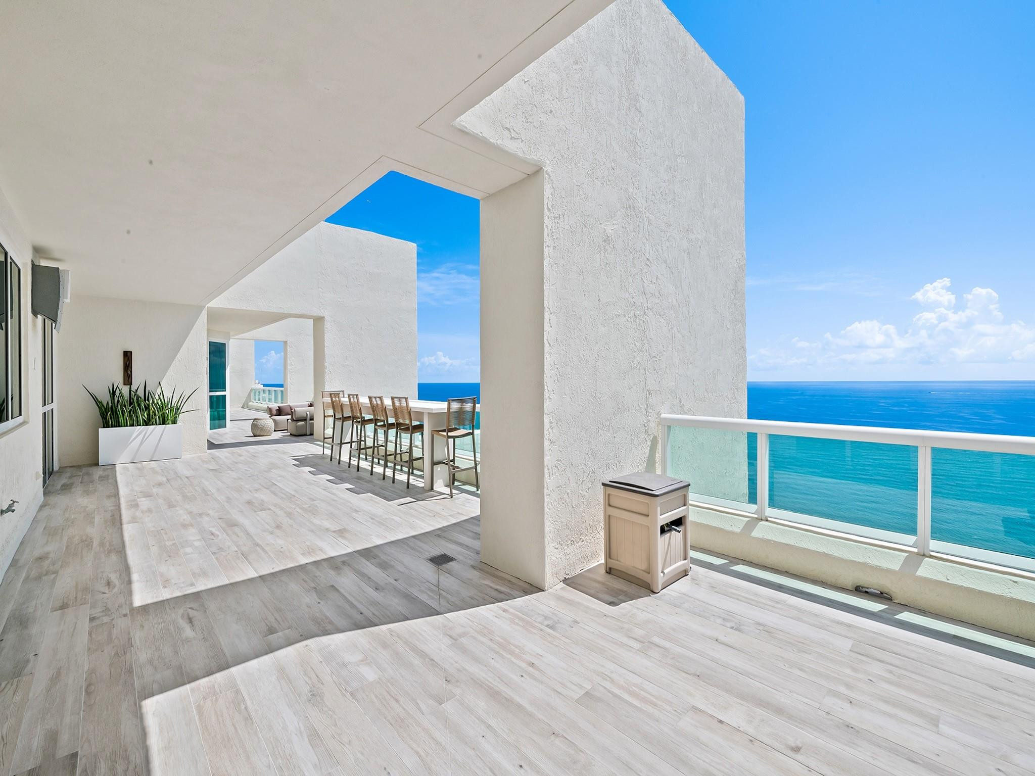 Las Olas Beach Club Condo - Residential