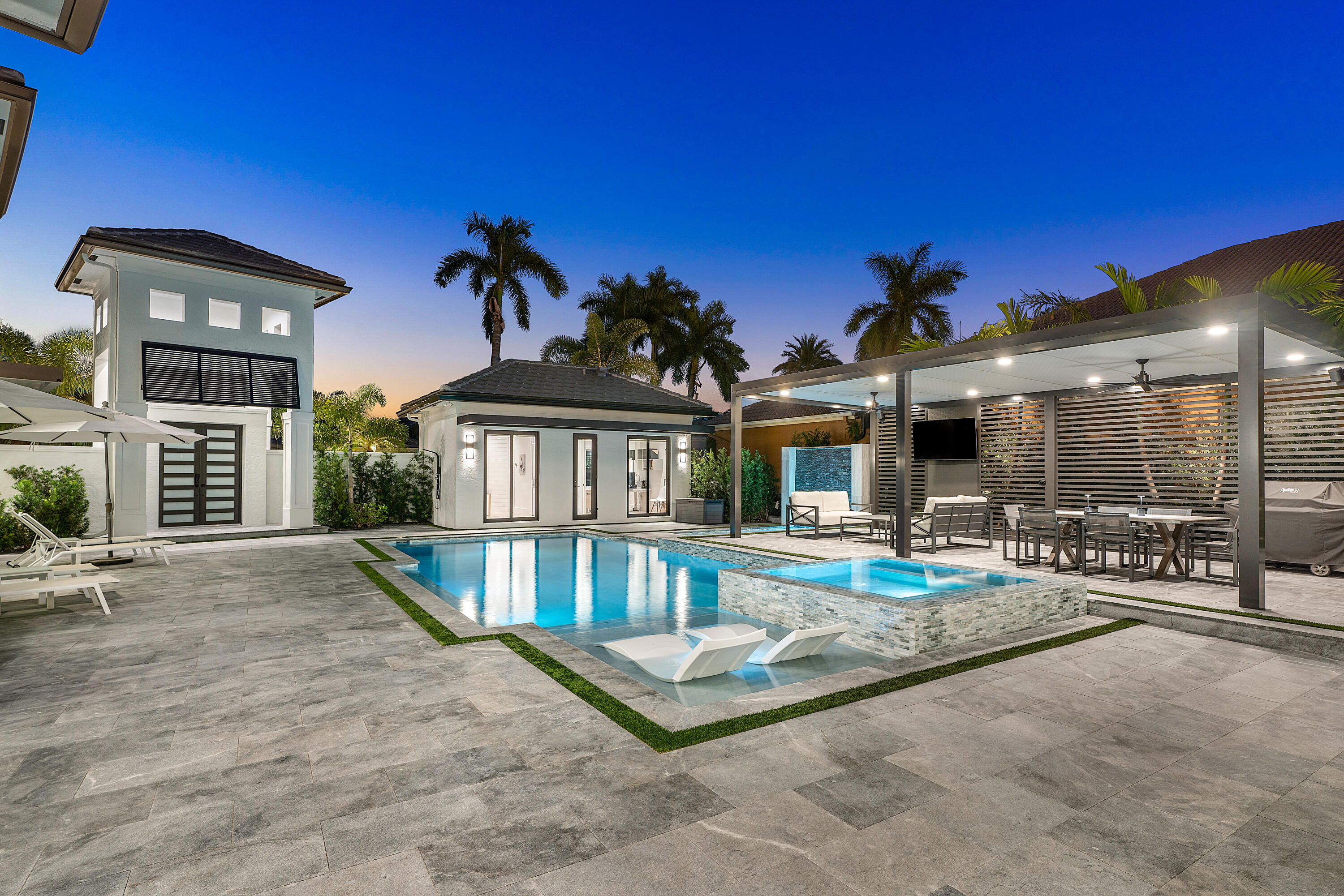 BALLENISLES POD 14 - Residential