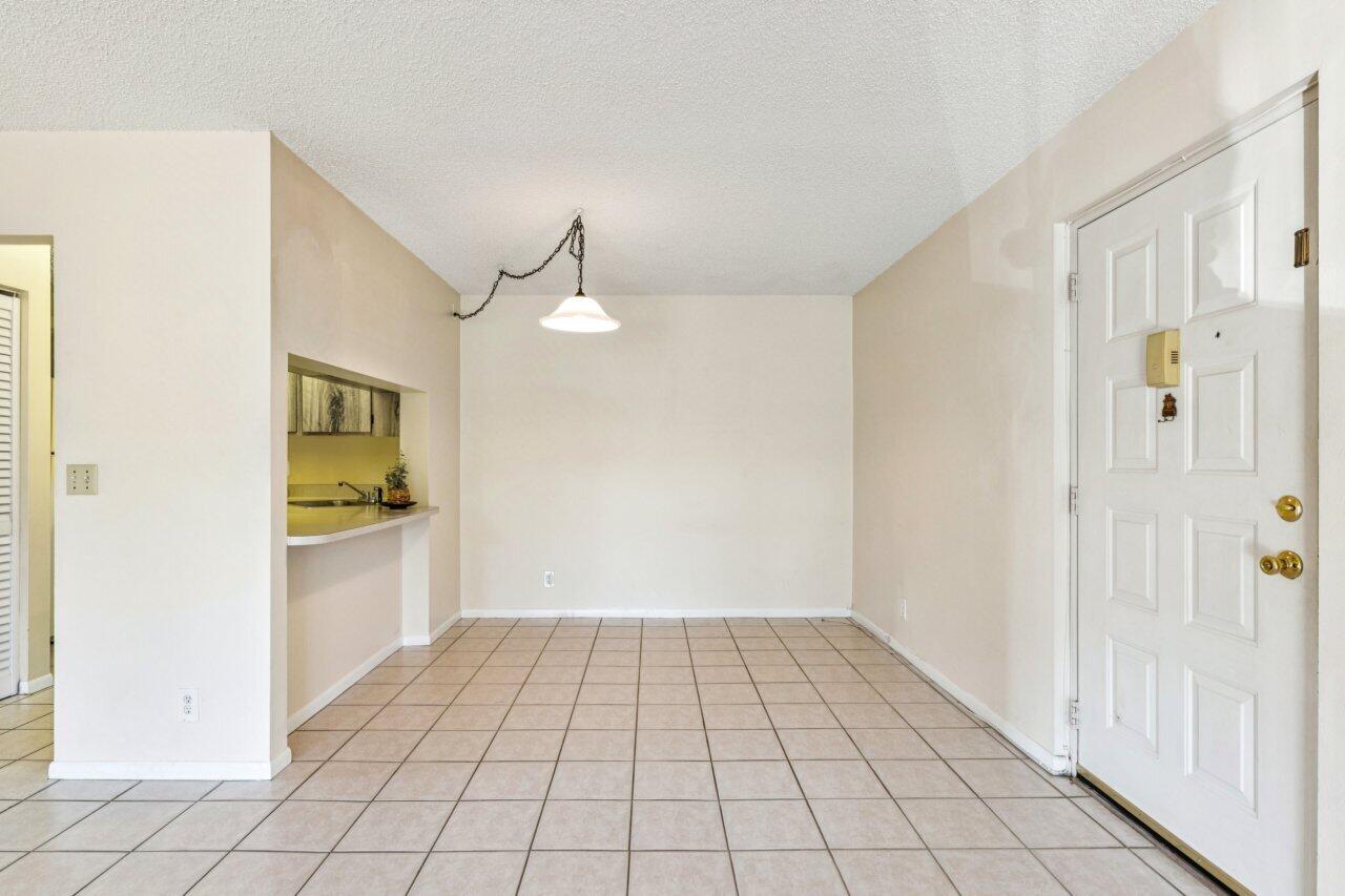 PINE RIDGE NORTH II COND DECL FILED 10-1-82 - Residential
