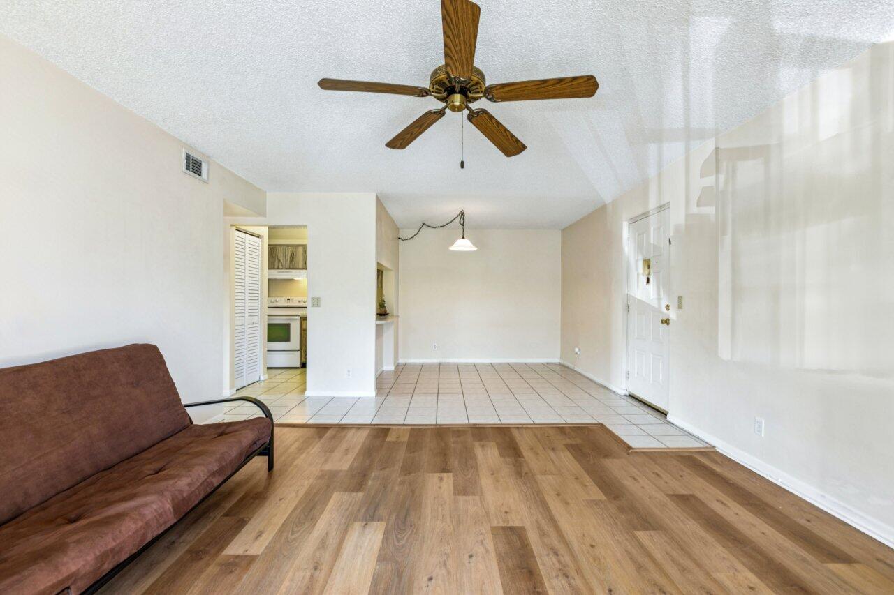 PINE RIDGE NORTH II COND DECL FILED 10-1-82 - Residential