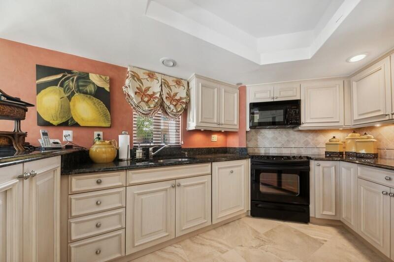 MIZNER COURT CONDO - Residential