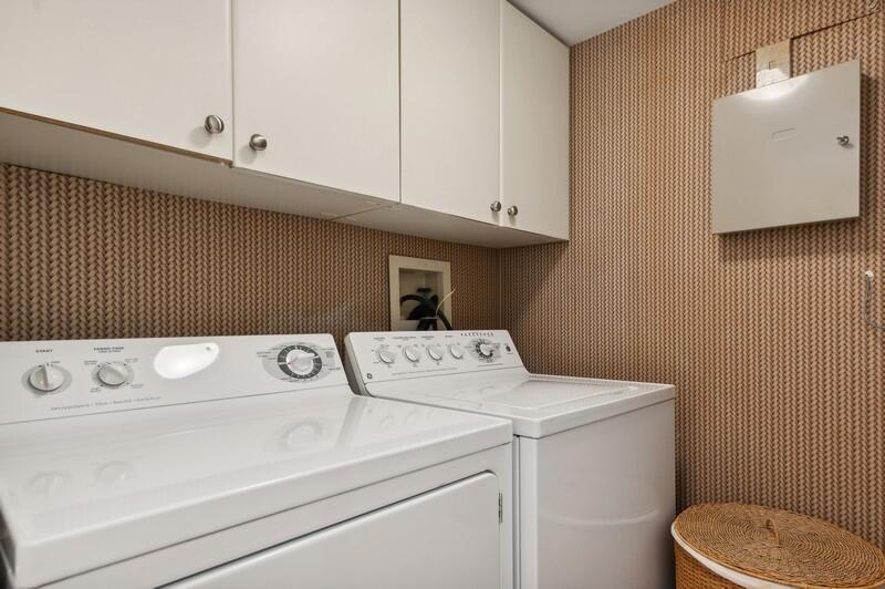 MIZNER COURT CONDO - Residential