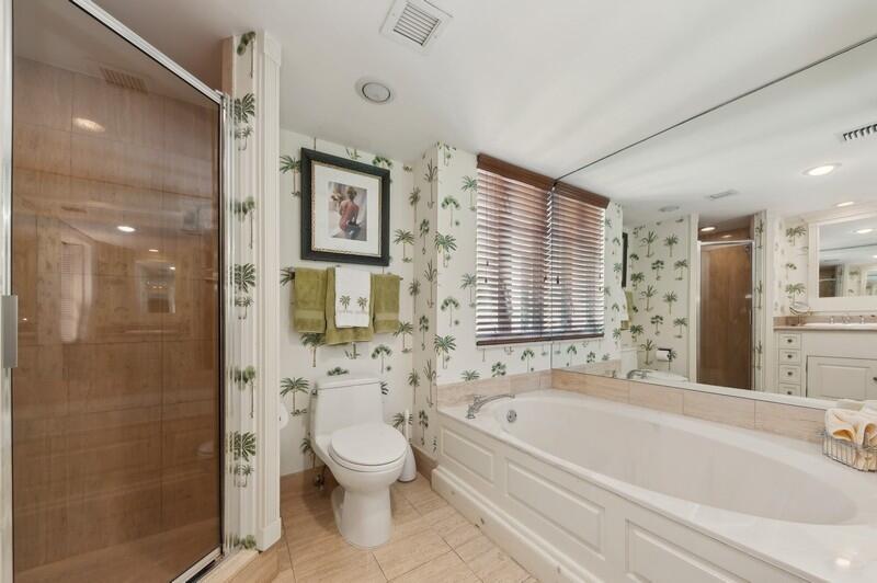 MIZNER COURT CONDO - Residential