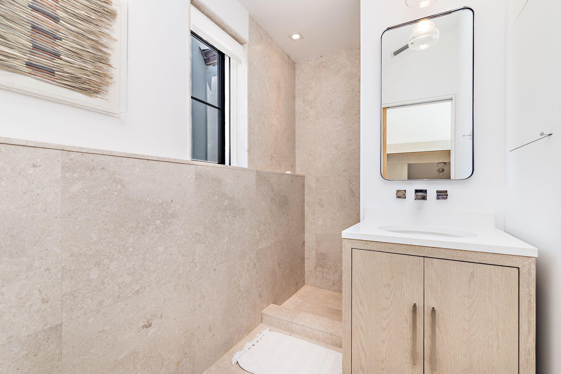 NORTH SHORE - Residential