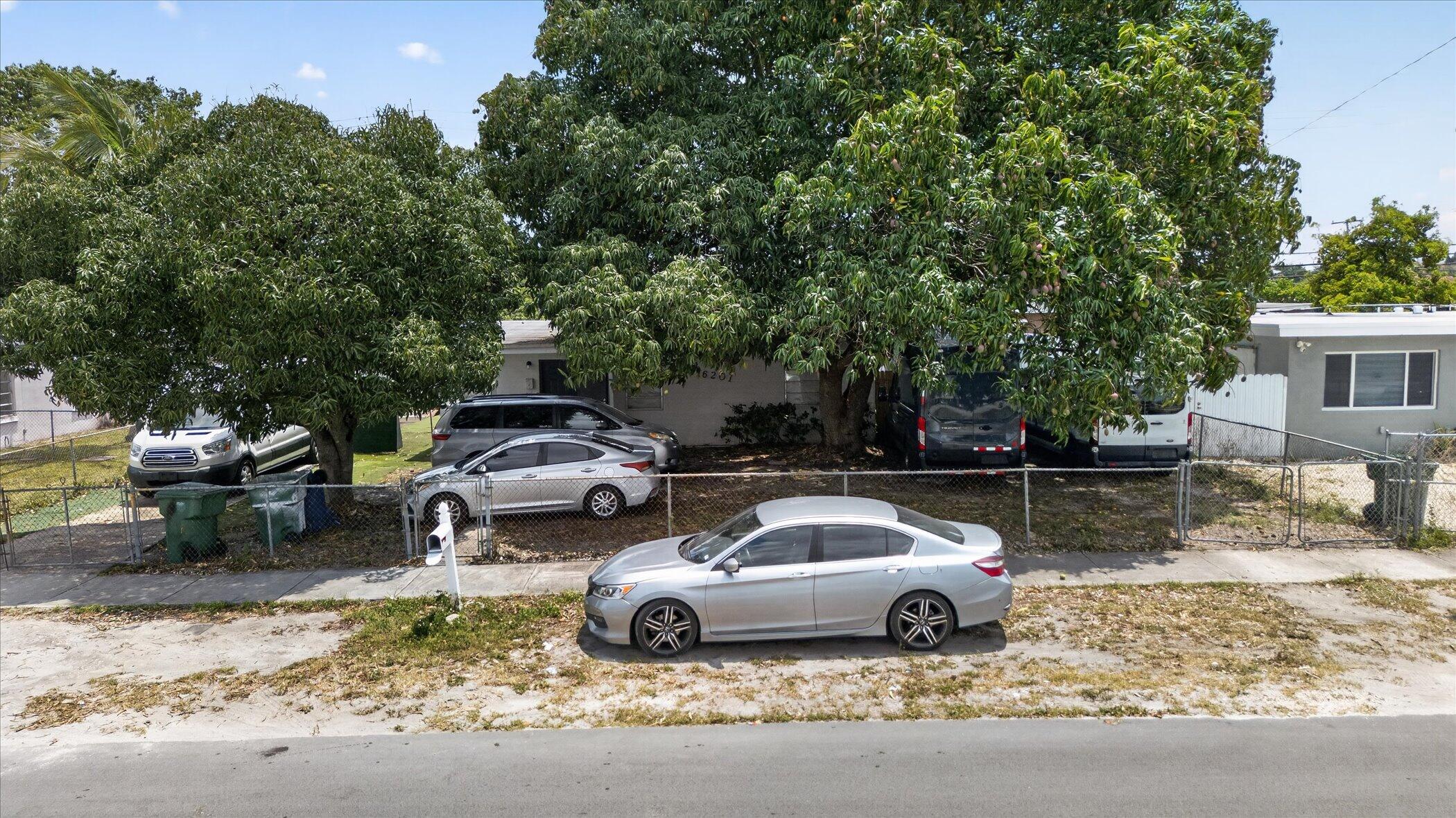 BUNCHE PARK - Residential