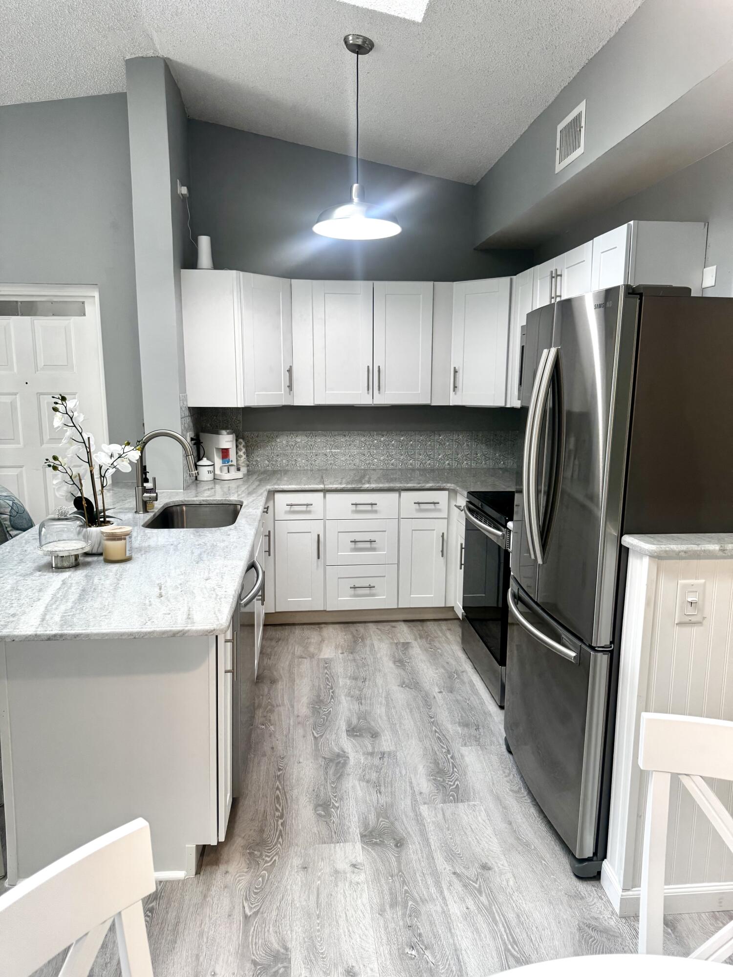 ANCHORAGE ON THE ST LUCIE, A CONDOMINIUM - Residential Lease