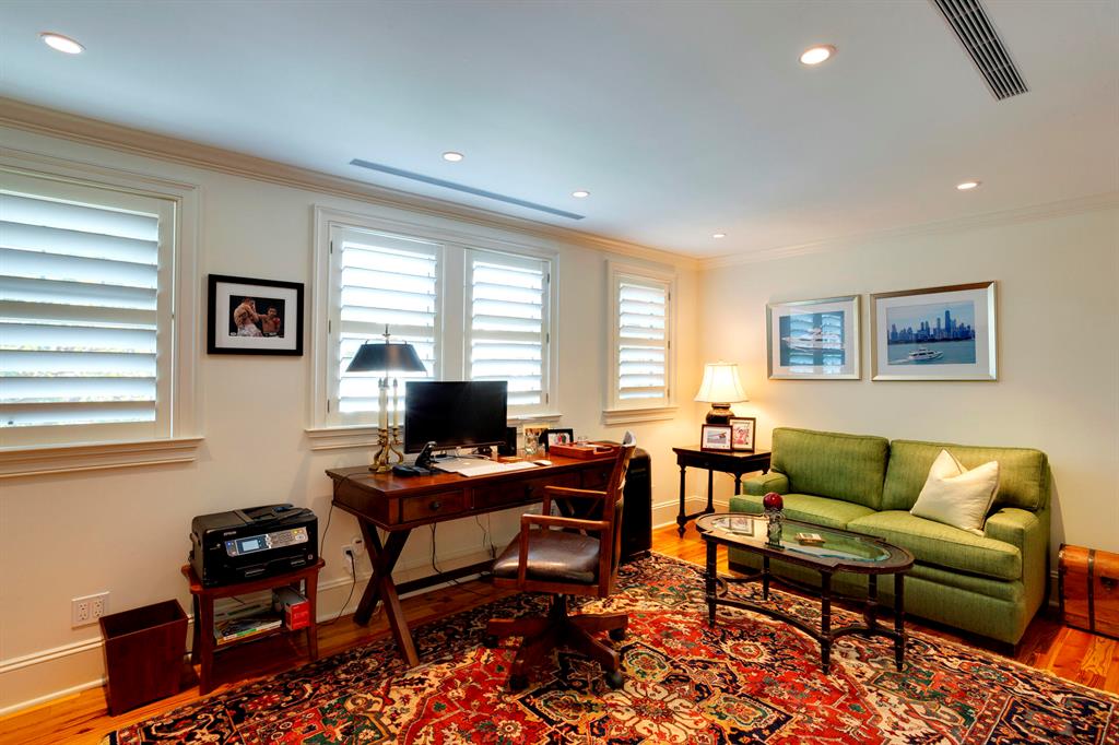 ROYAL PARK - Residential