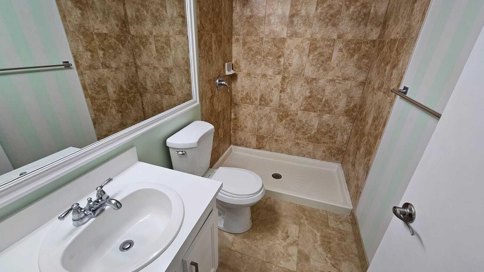 CHARTER CLUB OF PALM BEACH CONDO - Residential Lease