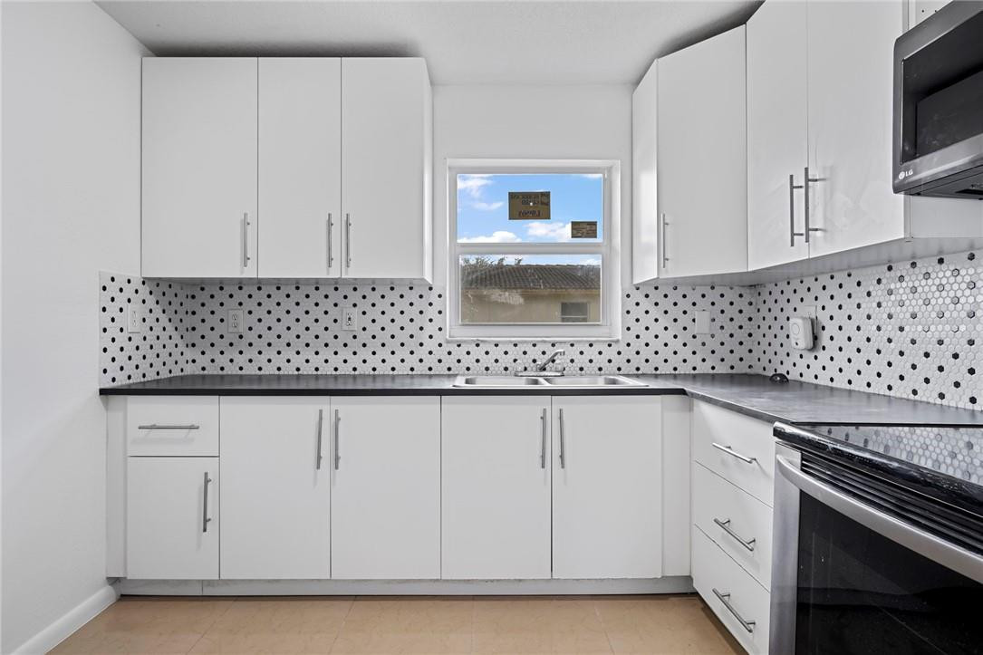 VILLAS AT CORAL SPRINGS - Residential