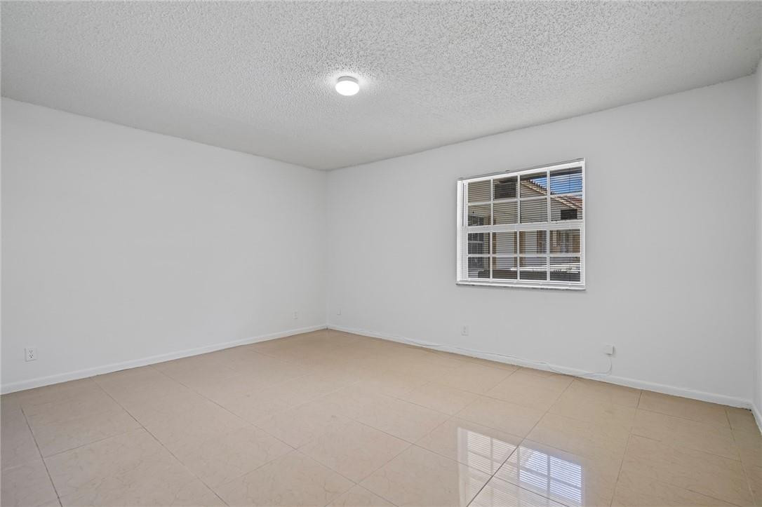 VILLAS AT CORAL SPRINGS - Residential