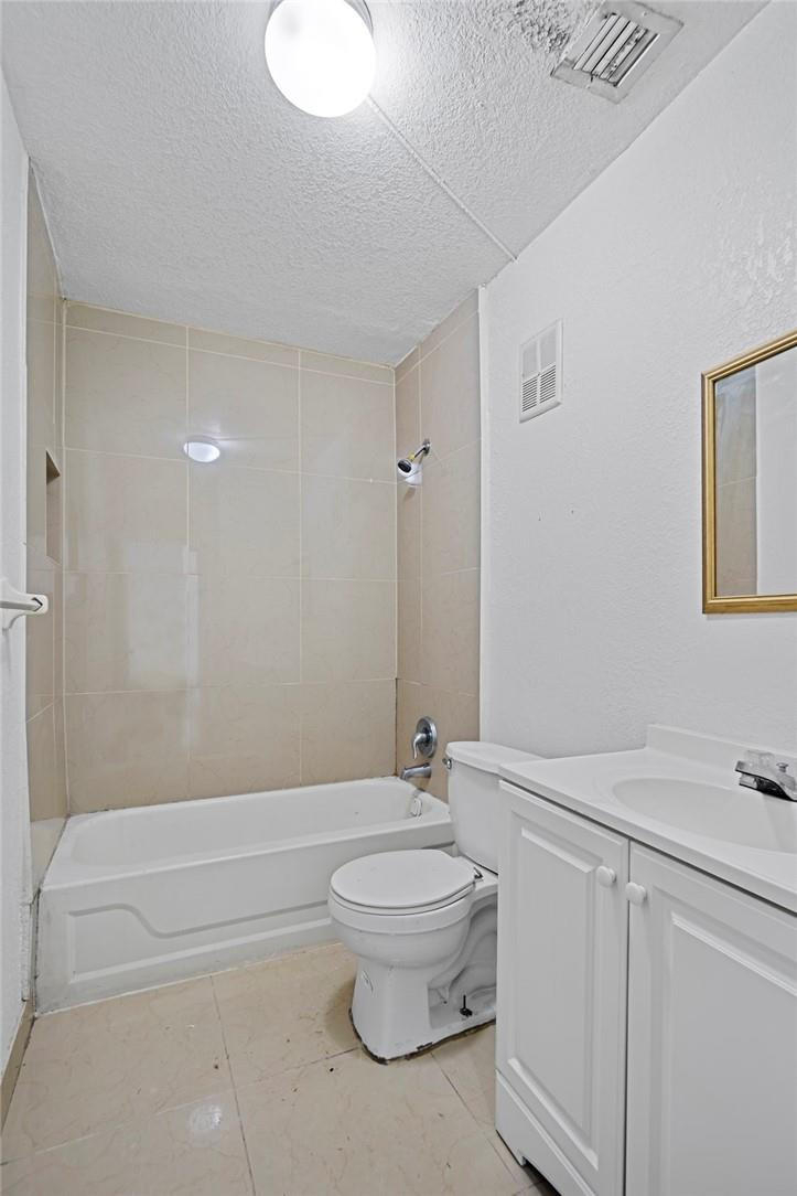 VILLAS AT CORAL SPRINGS - Residential