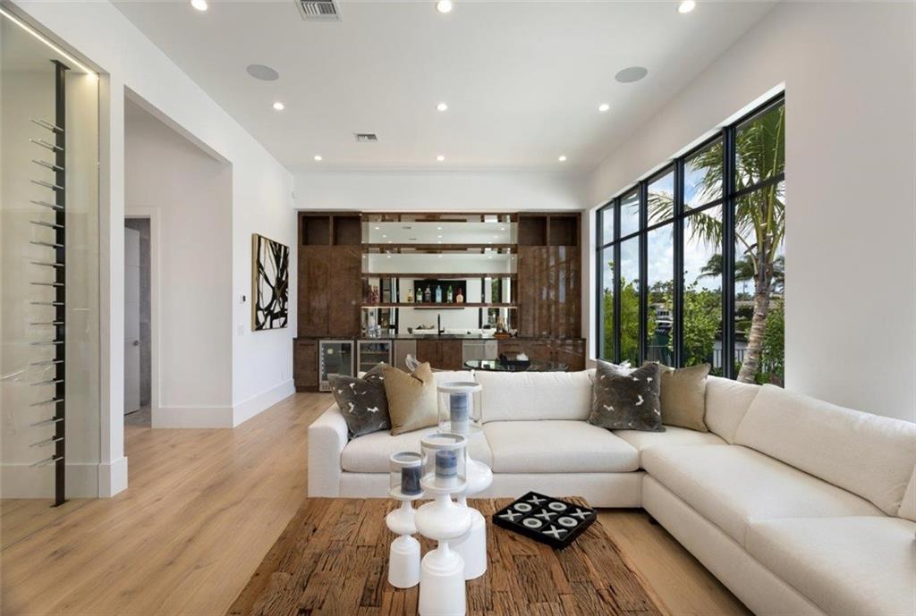 LIGHTHOUSE POINT 6TH SEC - Residential