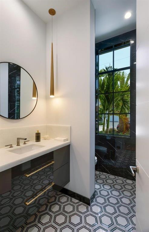 LIGHTHOUSE POINT 6TH SEC - Residential