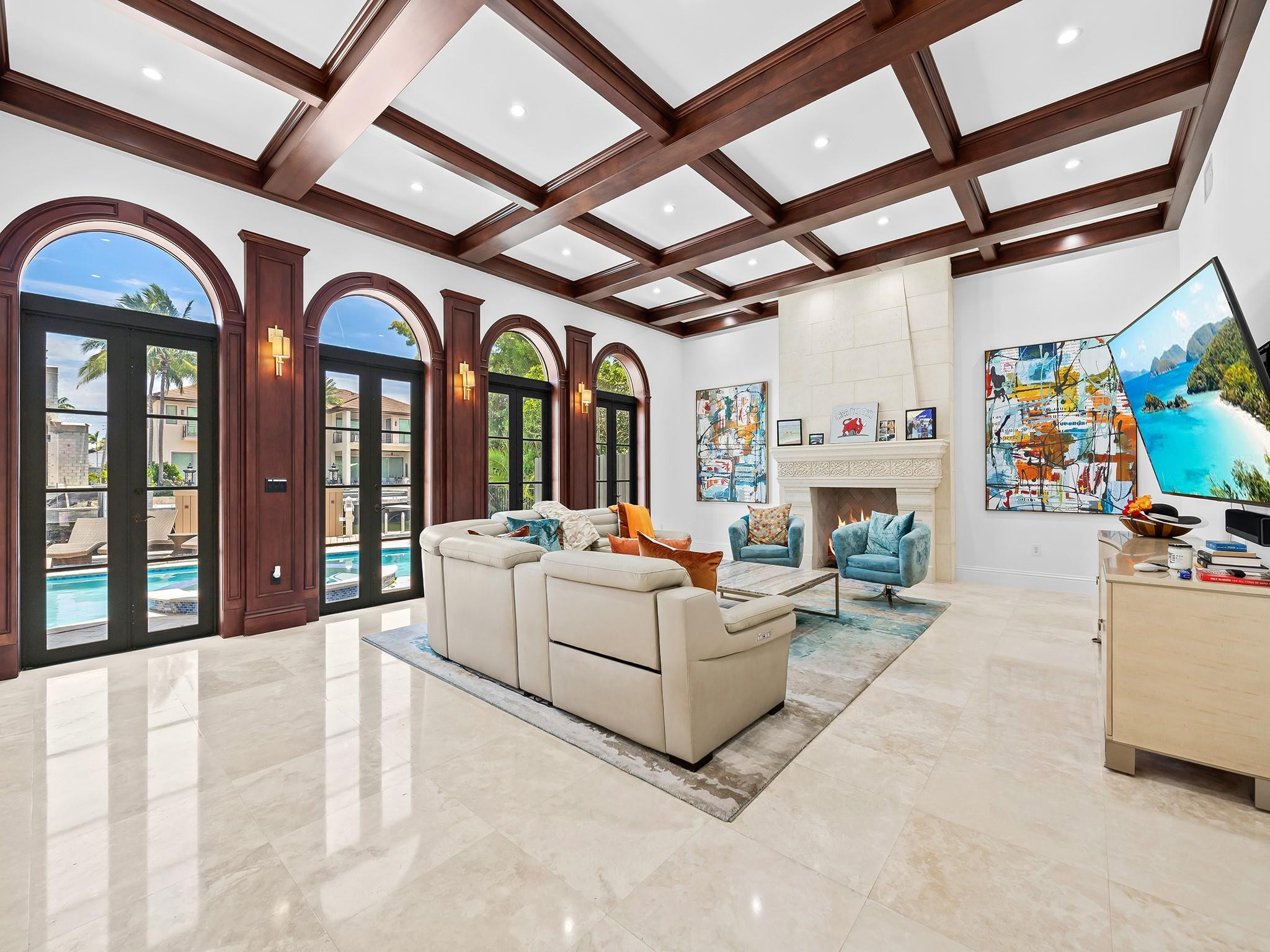 LAS OLAS - Residential