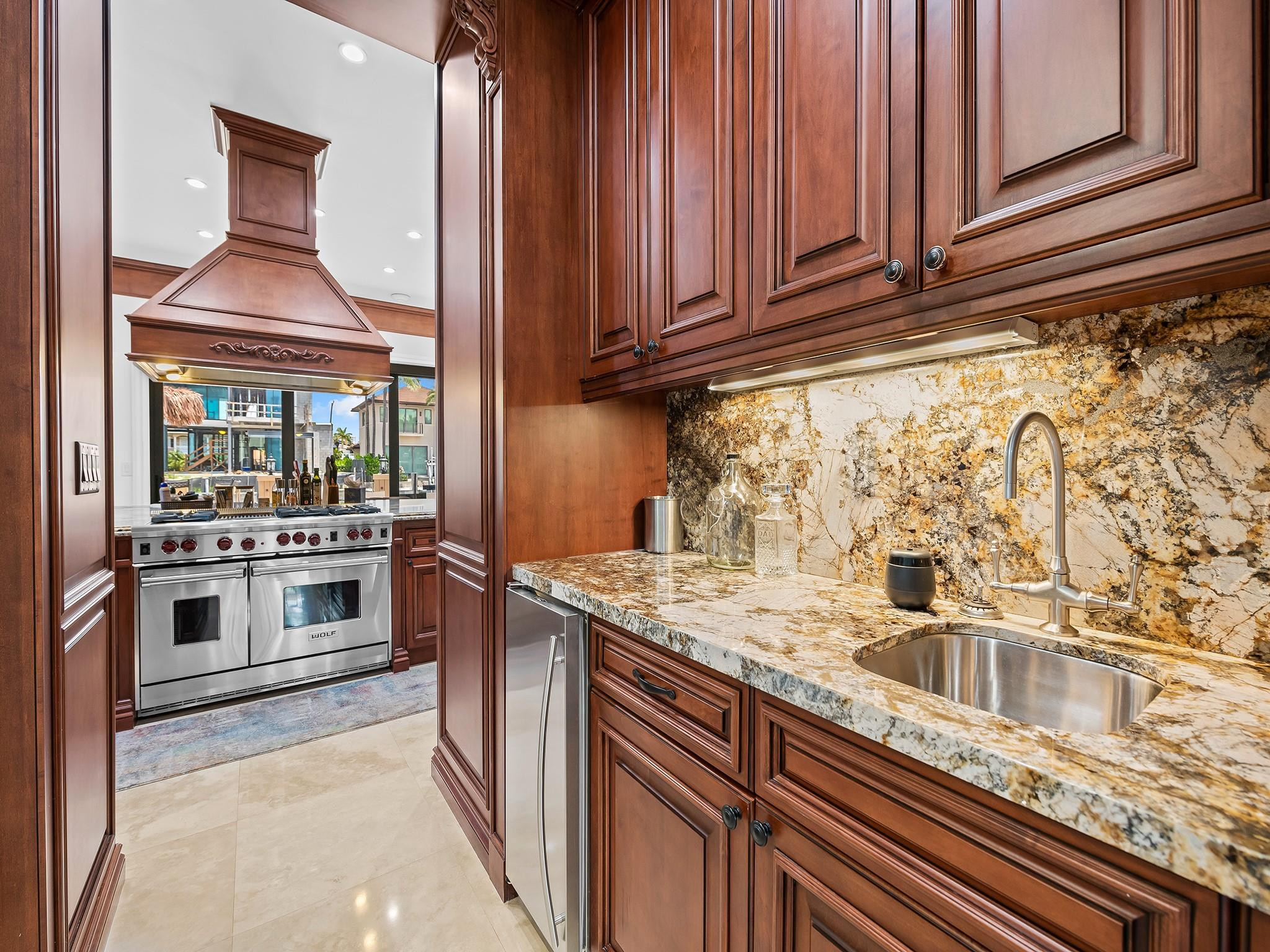 LAS OLAS - Residential