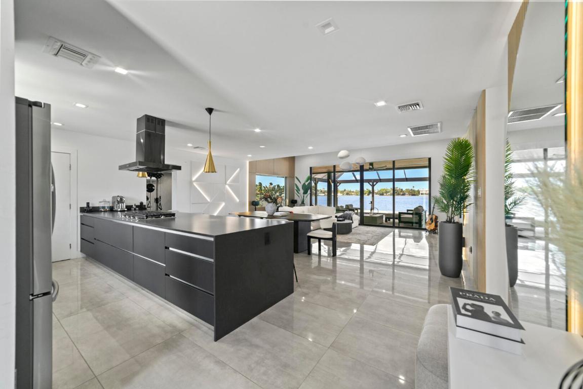 SUNSWEPT ISLE - Residential