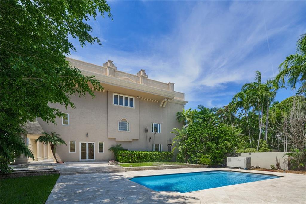 RIVIERA ISLE - Residential