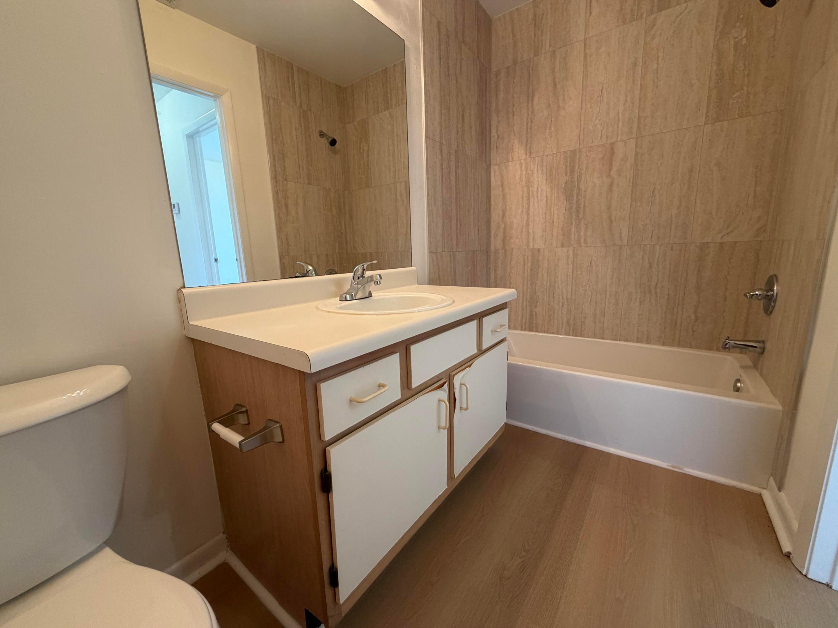 CASABLANCA ISLES CONDO - Residential