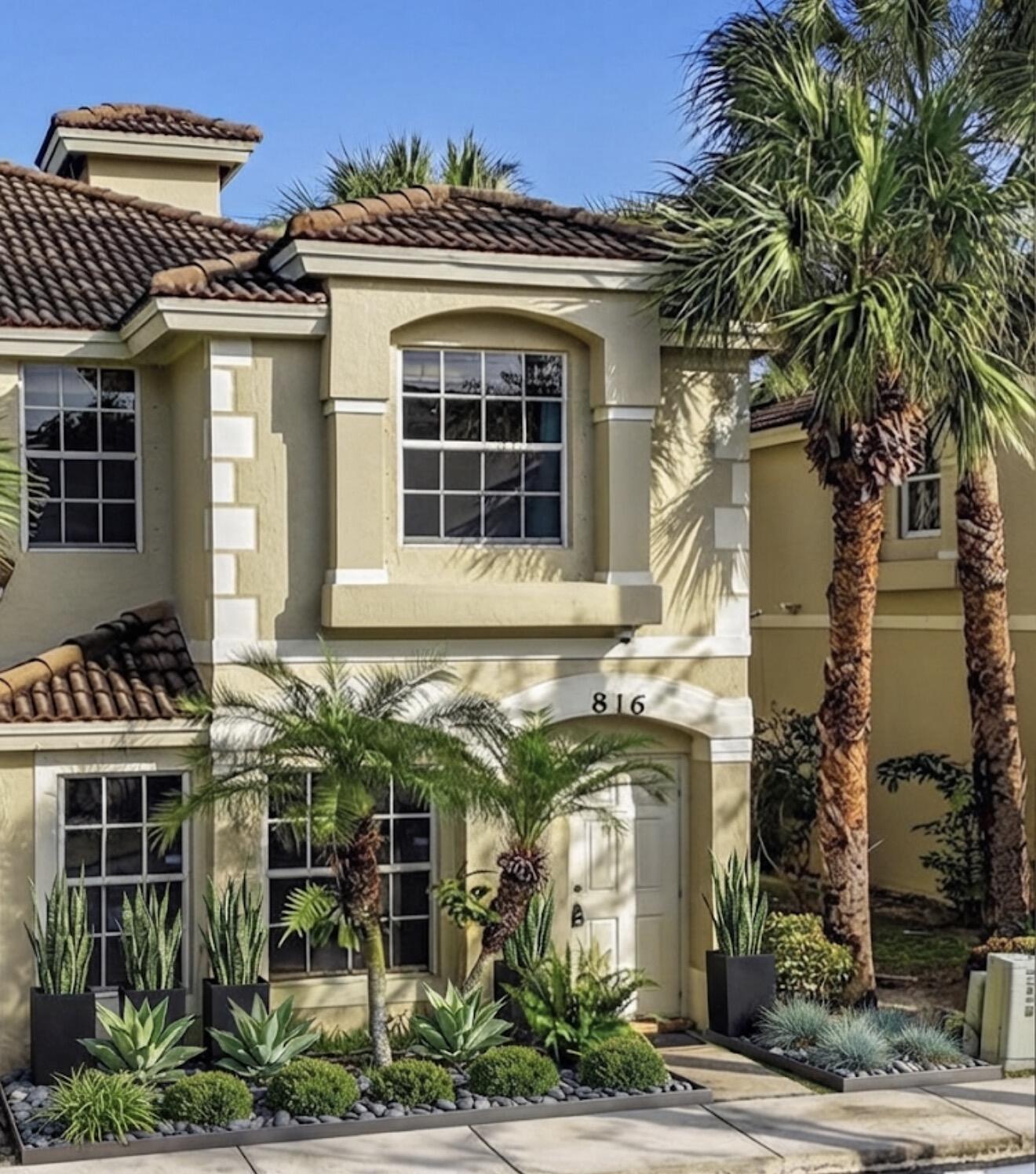 SUMMIT LAKE - Residential