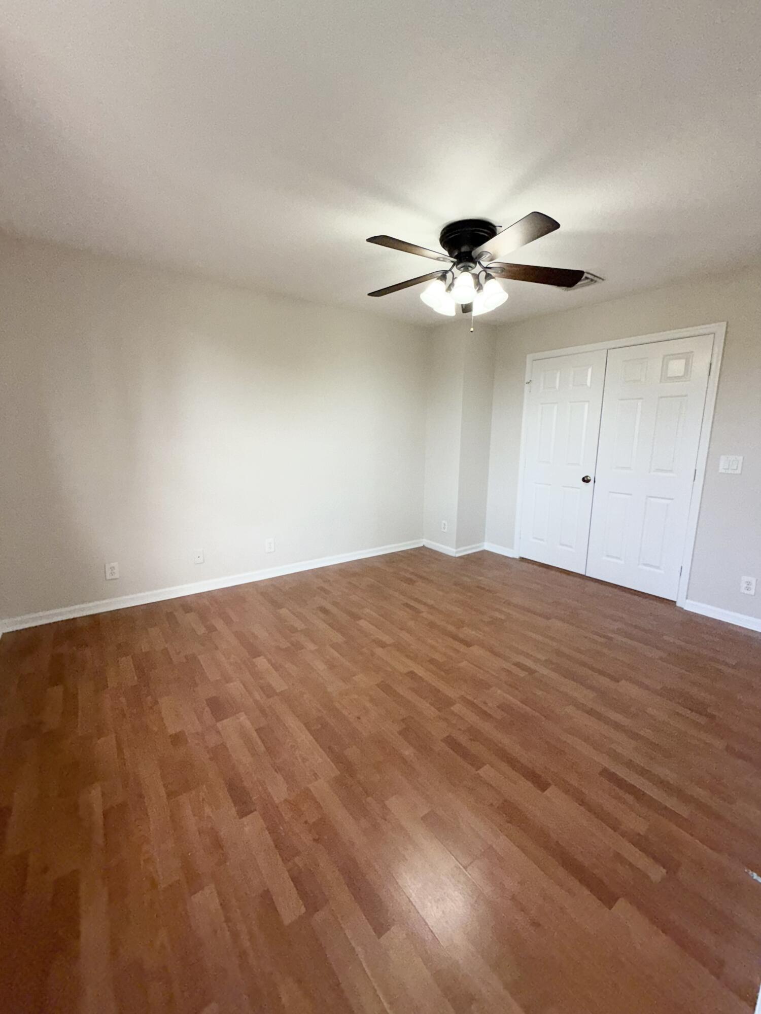 SUMMIT LAKE - Residential