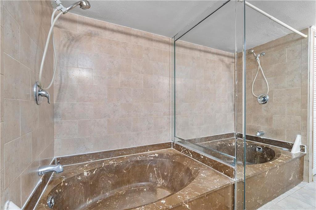 OCEANVIEW PARK CONDO - Residential