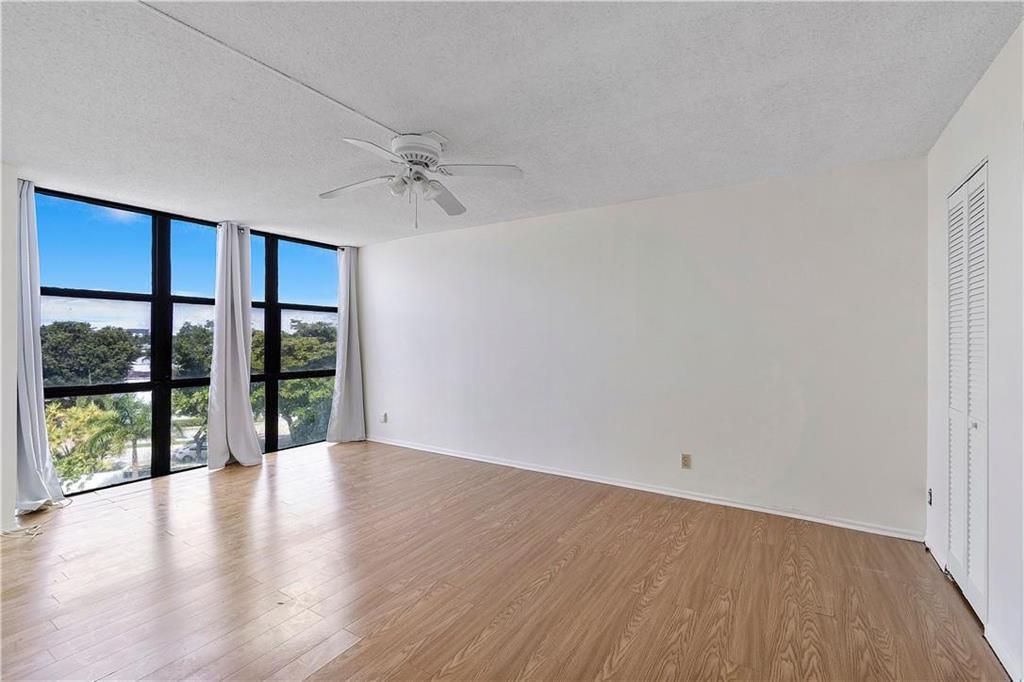 OCEANVIEW PARK CONDO - Residential