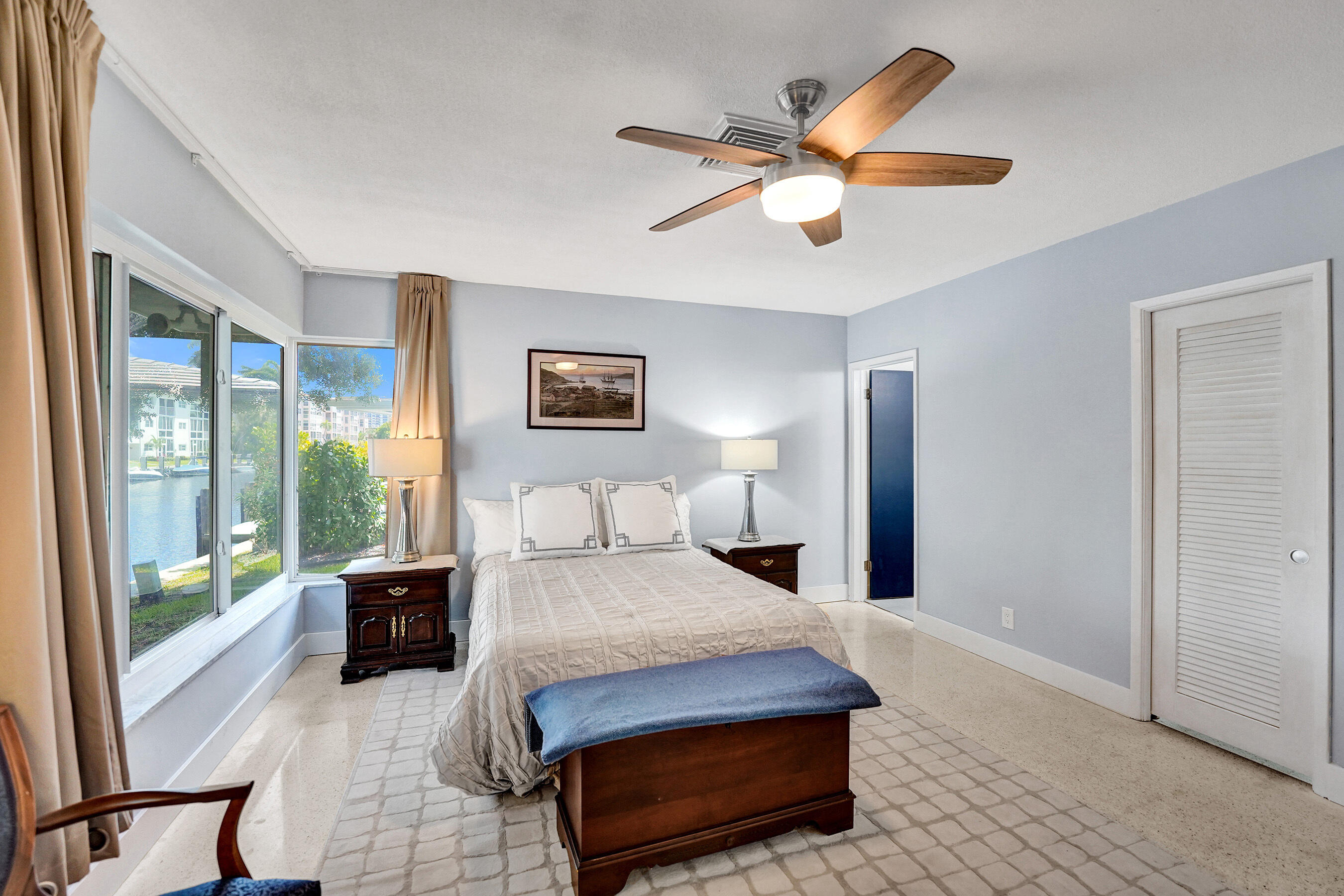 PALM YACHT & BEACH CLUB - Residential