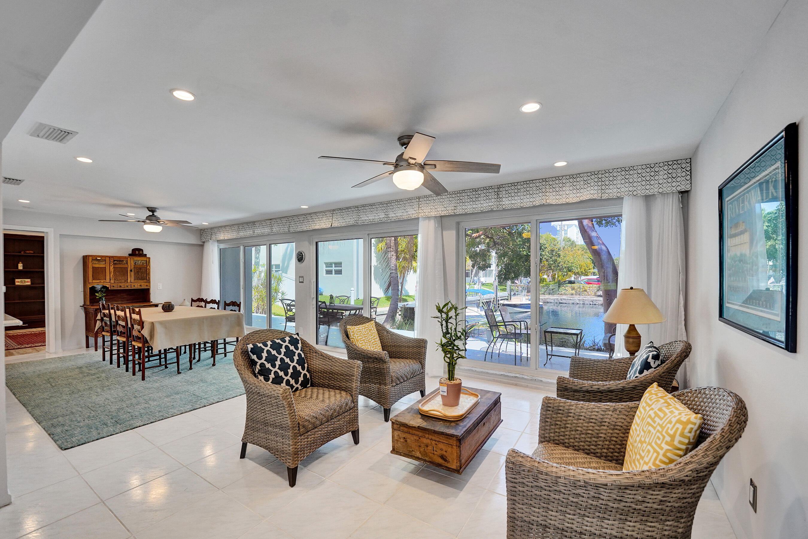 PALM YACHT & BEACH CLUB - Residential