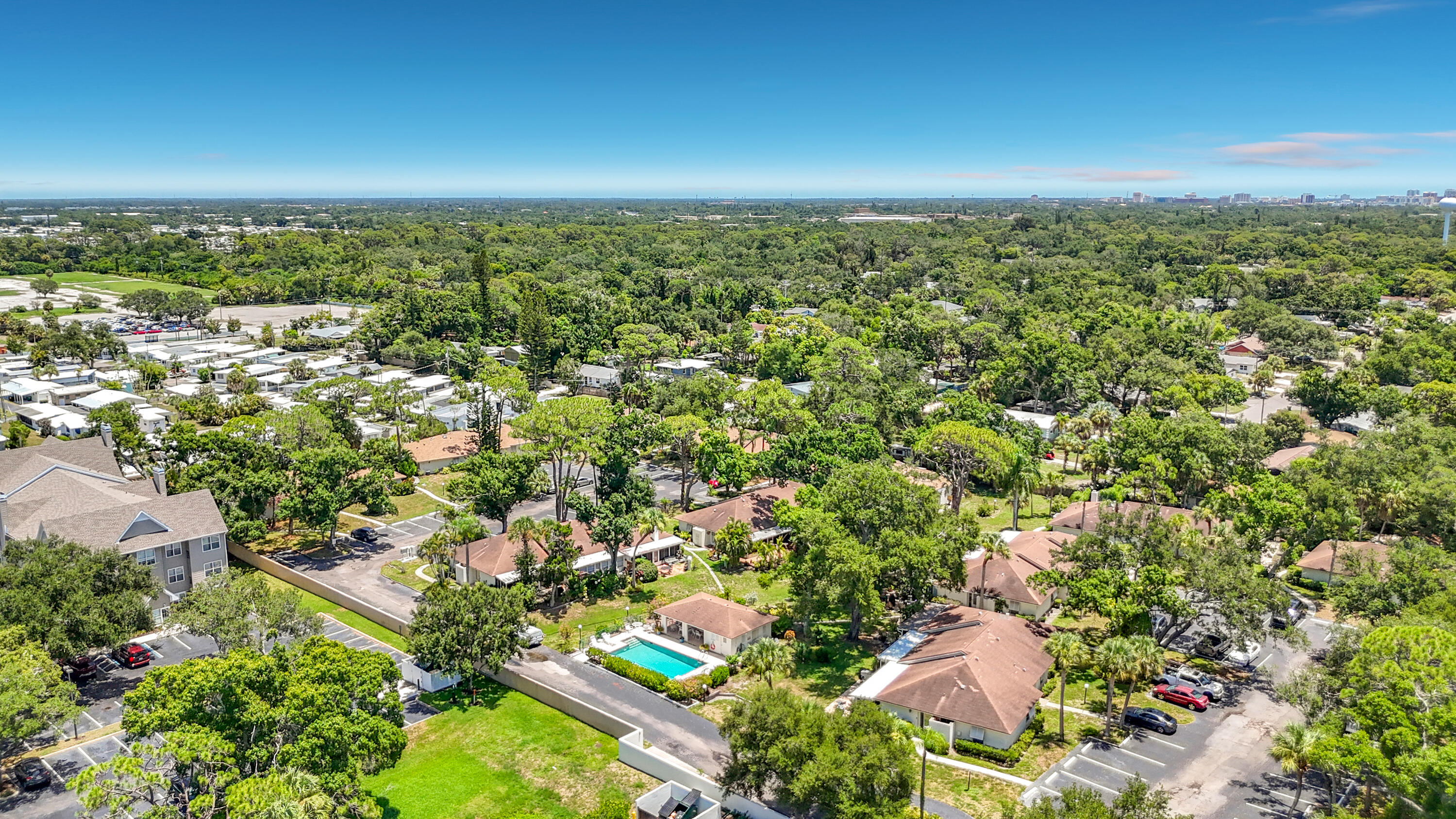 ROYAL PALM VILLAS - Residential