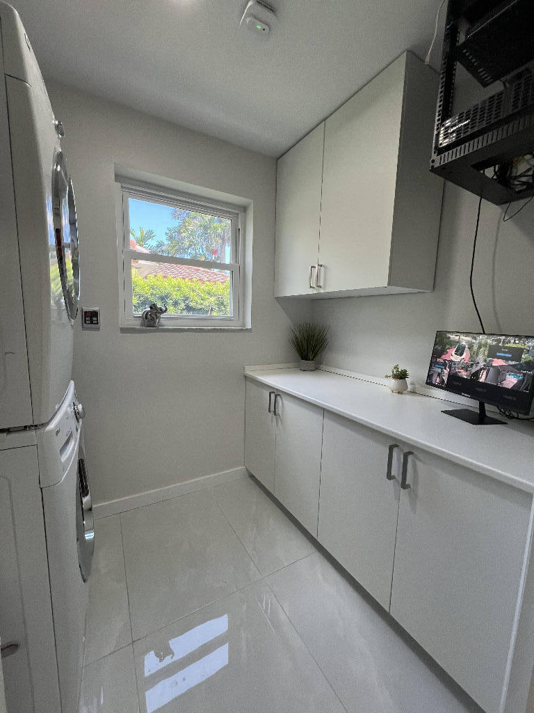 Hollywood Lakes Sec 1-32 - Residential