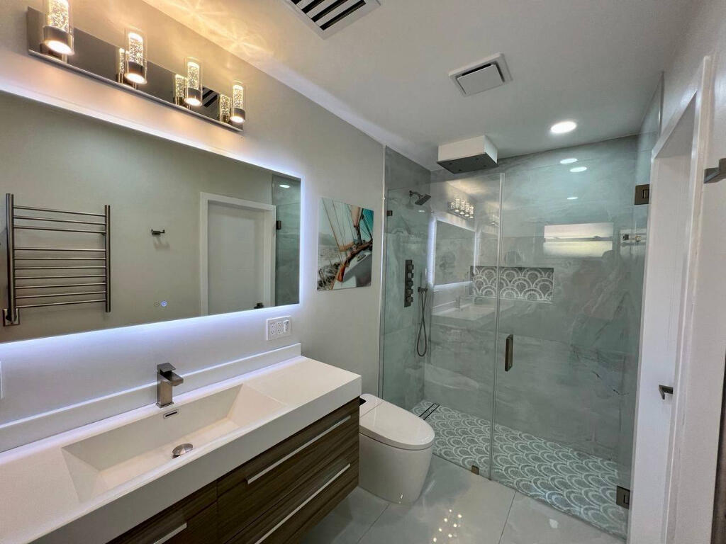 Hollywood Lakes Sec 1-32 - Residential