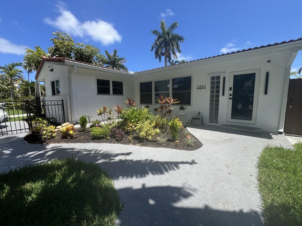Hollywood Lakes Sec 1-32 - Residential